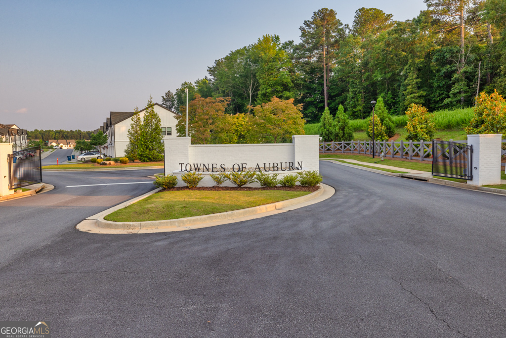 Townes of Auburn - Residential