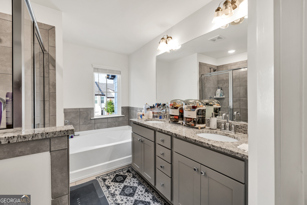 Townes of Auburn - Residential