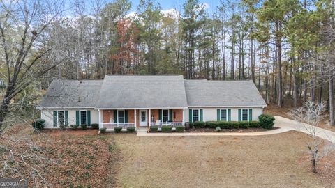 Photo of 113 Colonial Court #100, LaGrange, GA 30240 (MLS # 10665760)