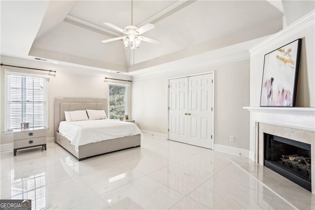 1191 Crofton LNDG