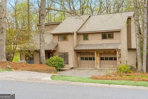 2252 Chimney Springs Marietta GA 30062