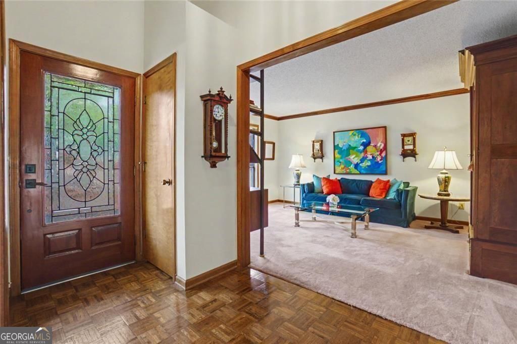 2252 Chimney Springs