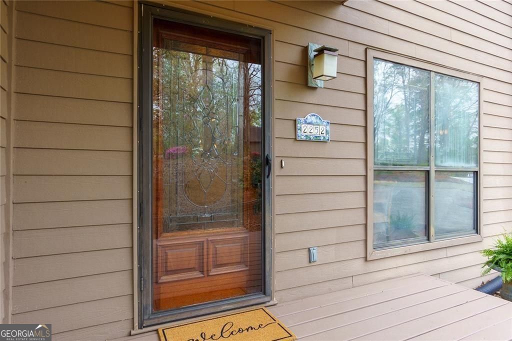 2252 Chimney Springs