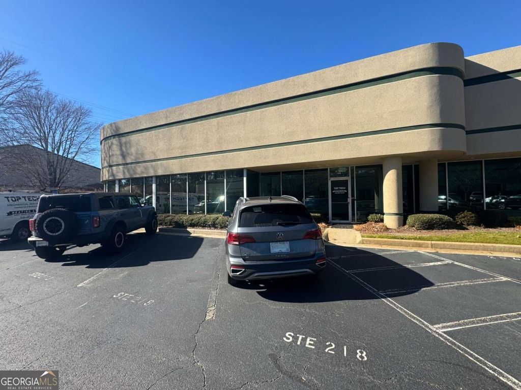 Photo of 975 Cobb Place Boulevard NW #218 (2), Kennesaw, GA 30144 (MLS # 10682953)