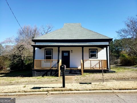 A home in Hogansville