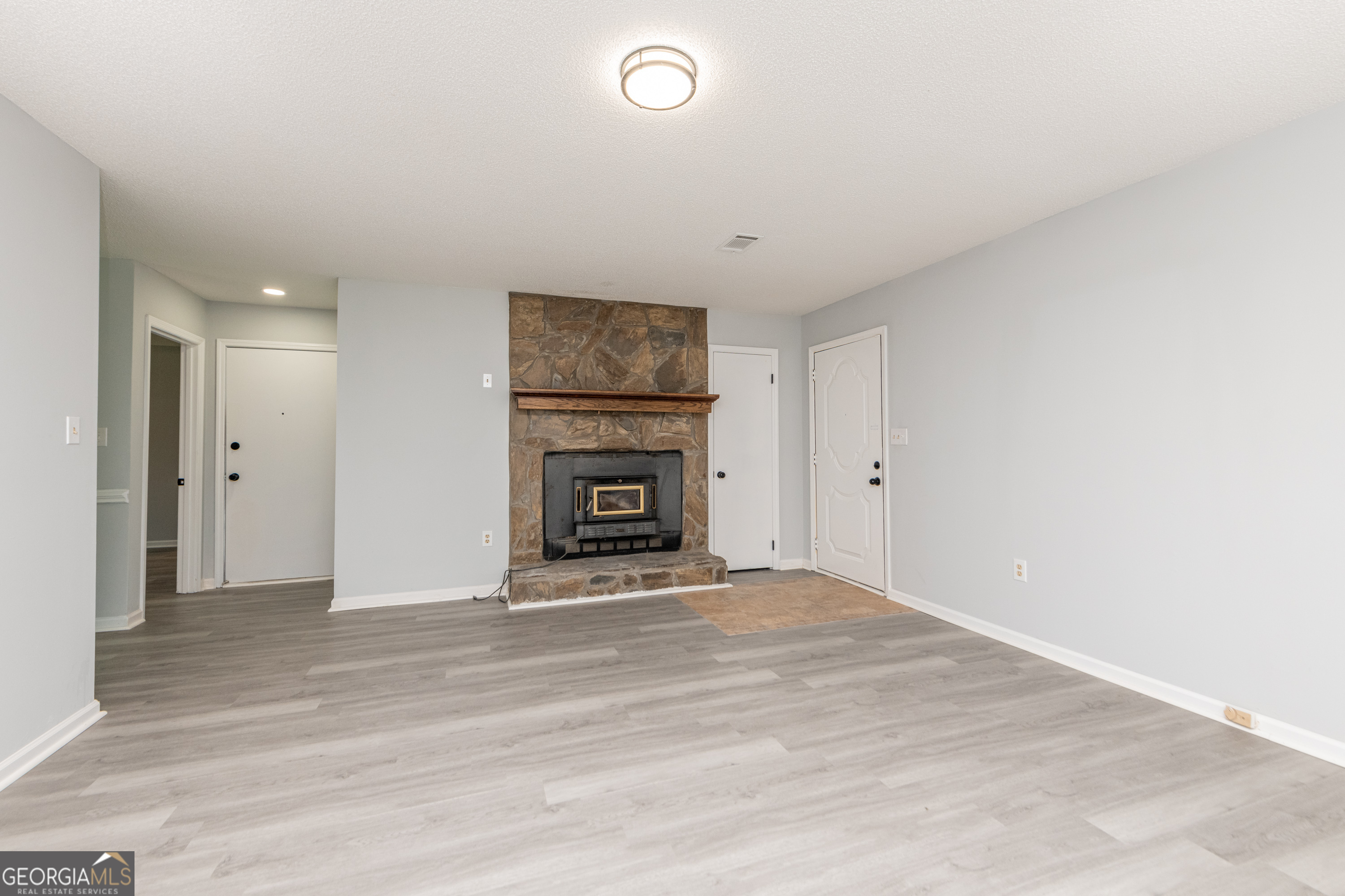 711 Fieldstone RD