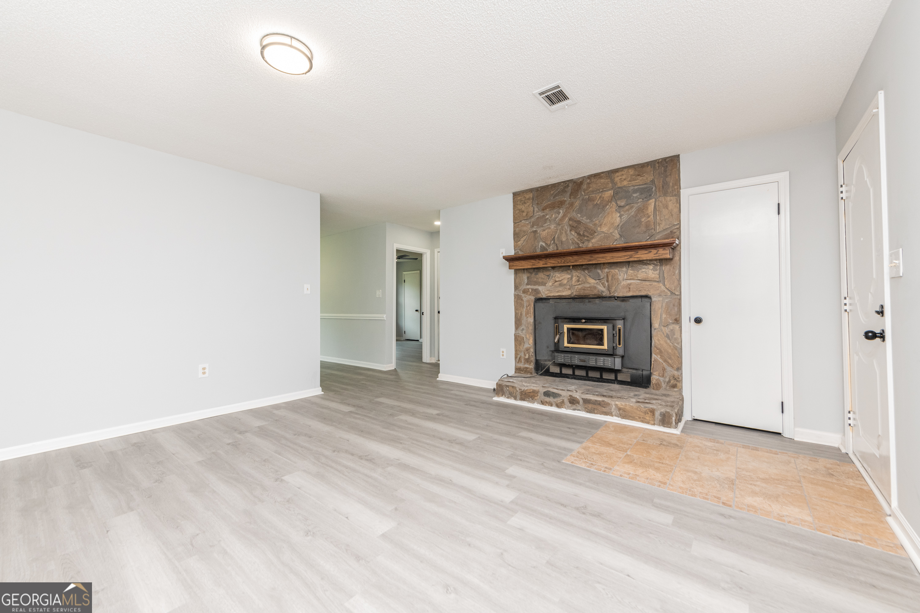 711 Fieldstone RD