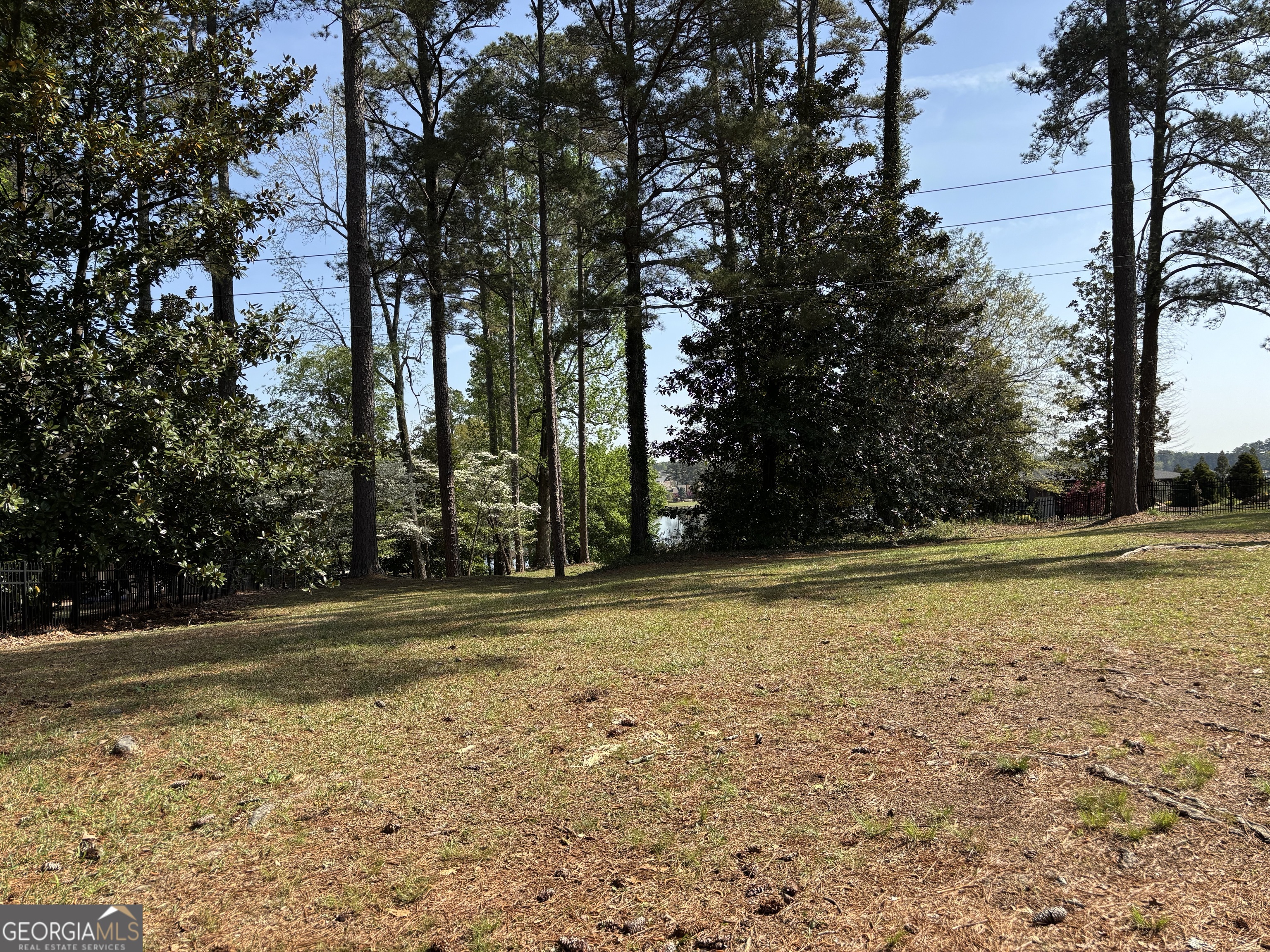 3024 Emerald DR