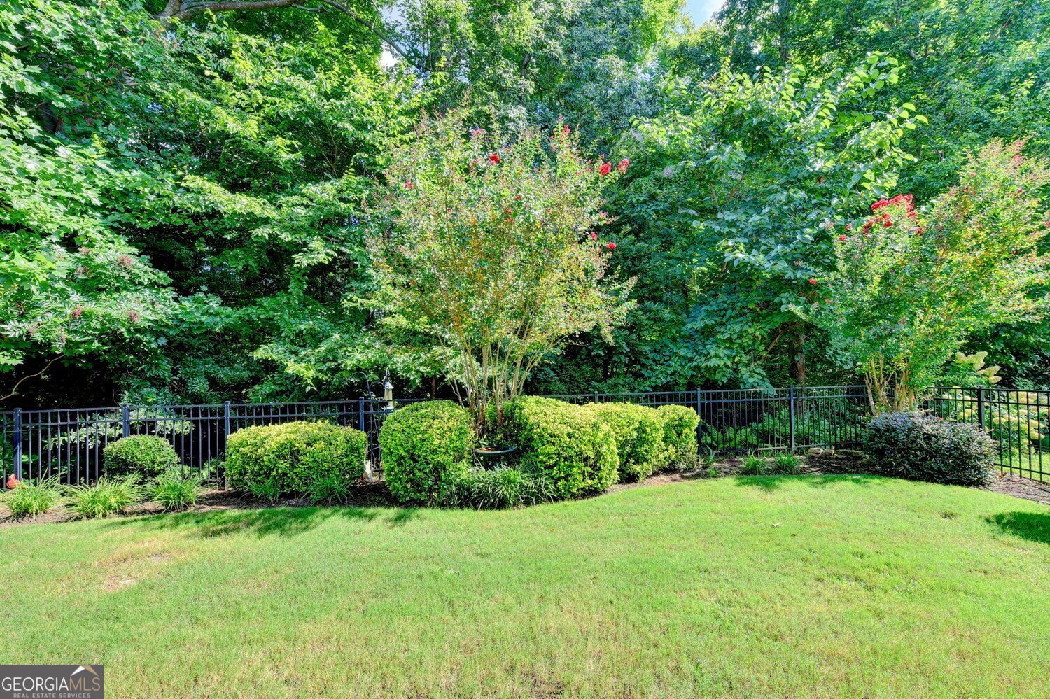 7220 Winthrop RD
