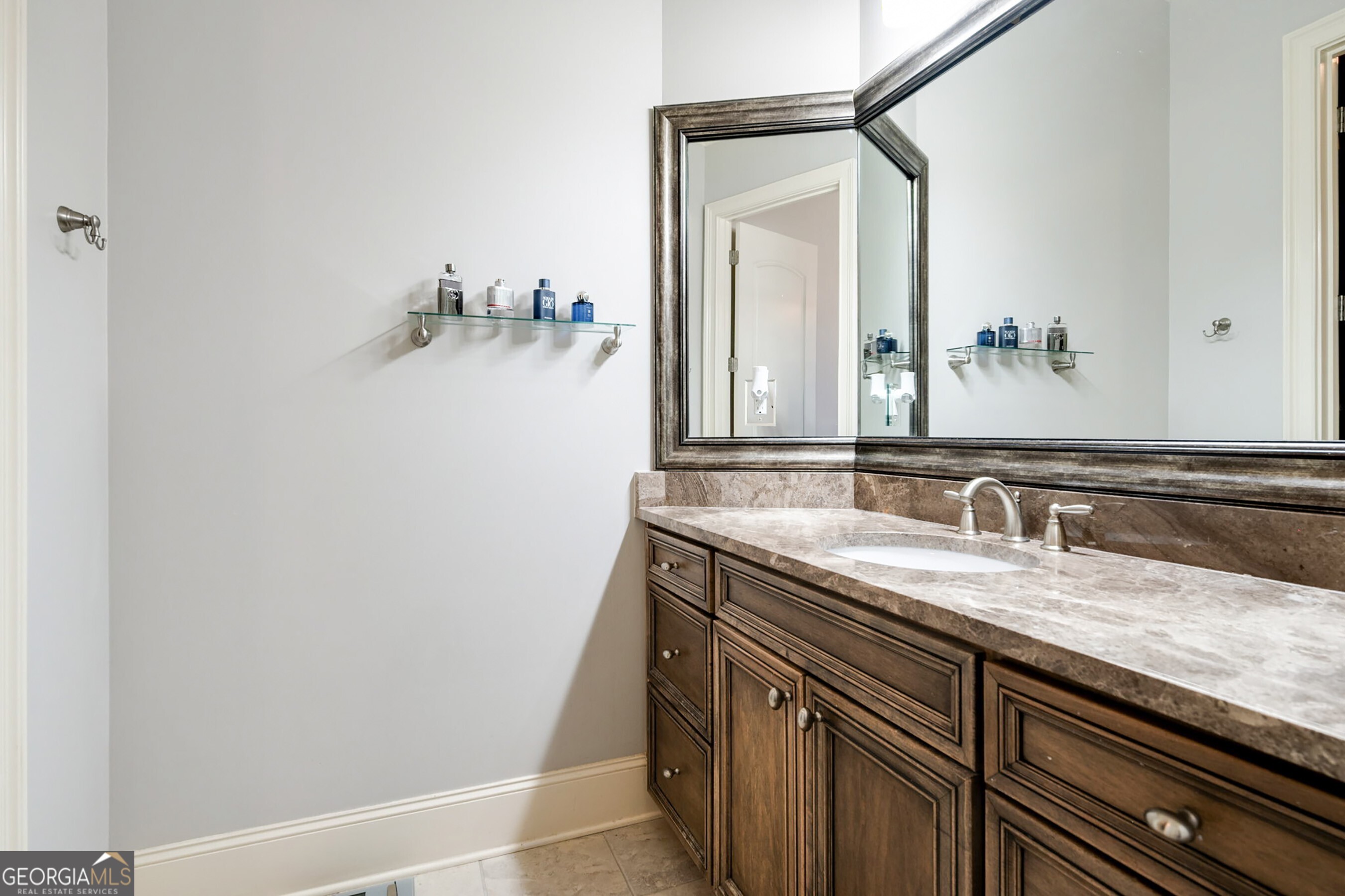 Hadley Walk - Residential