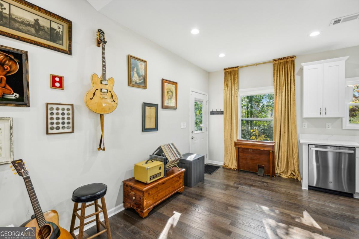 Pine Lake - Residential