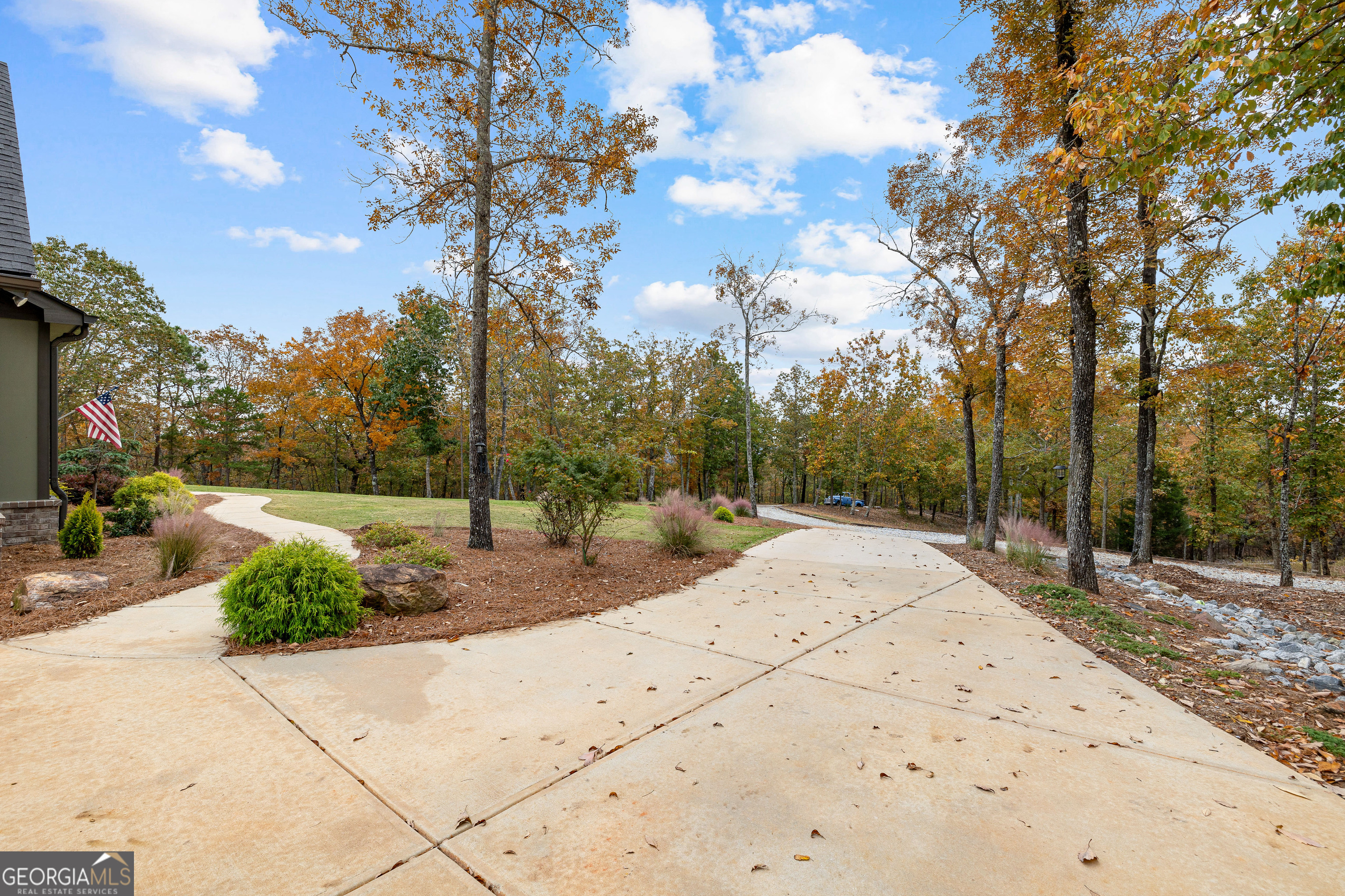 101 Trent Jones CIR