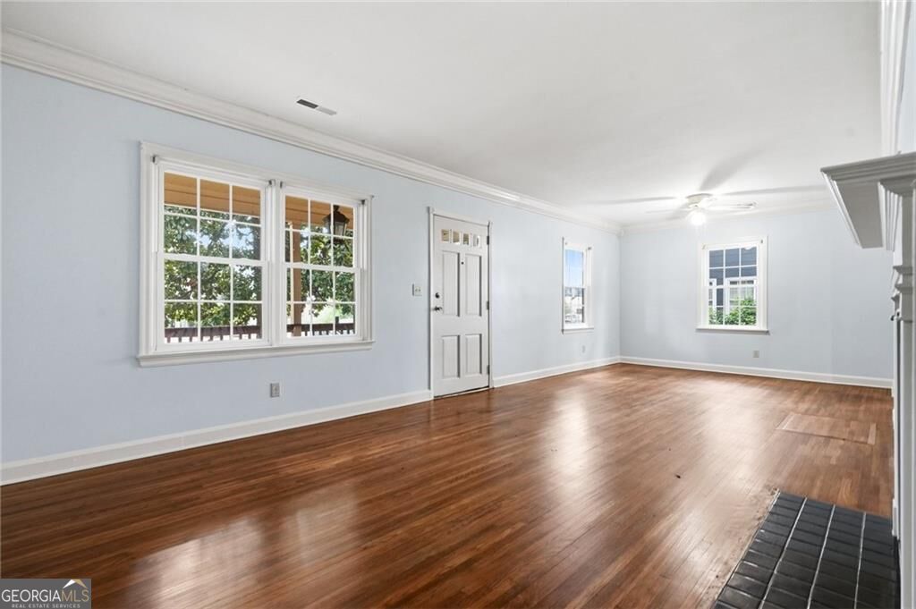 1951 Dresden DR NE
