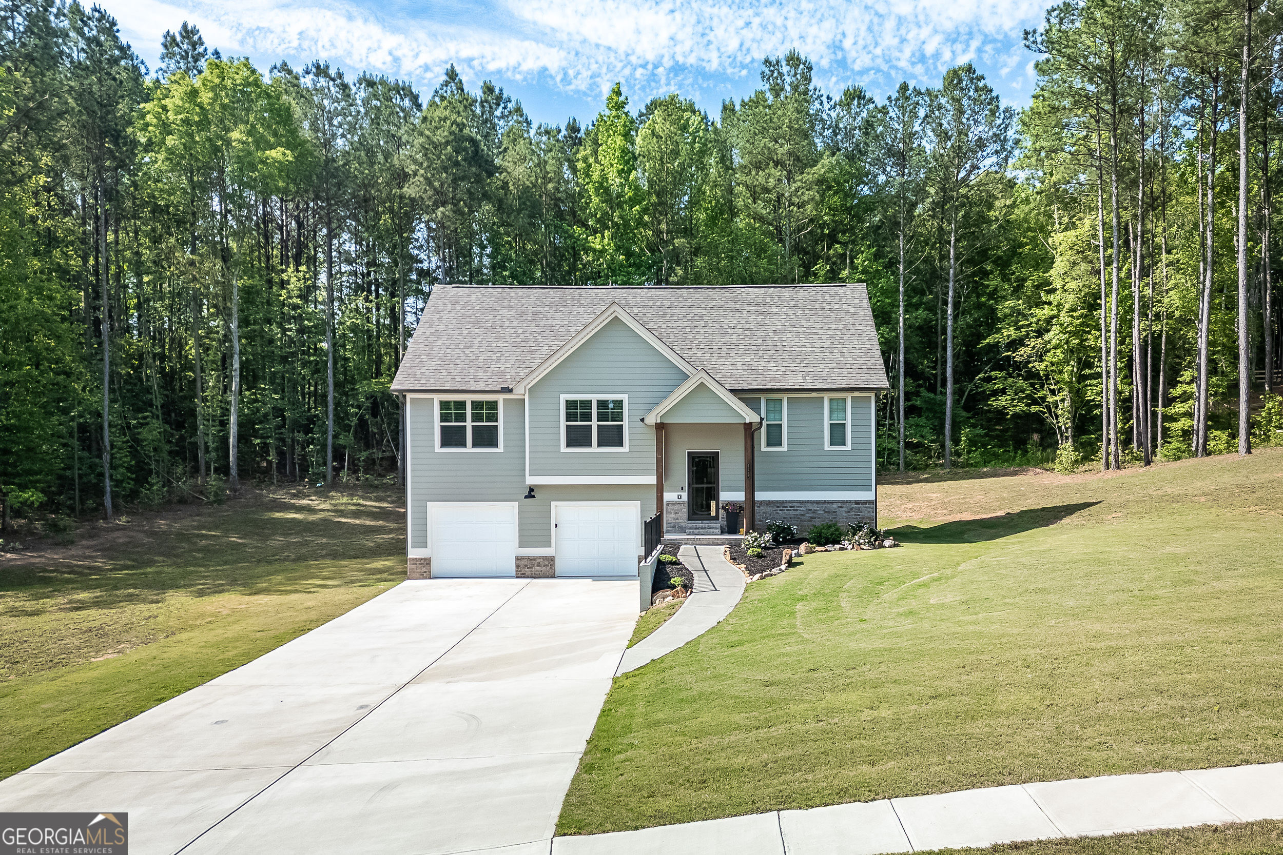 1145 Awenasa DR