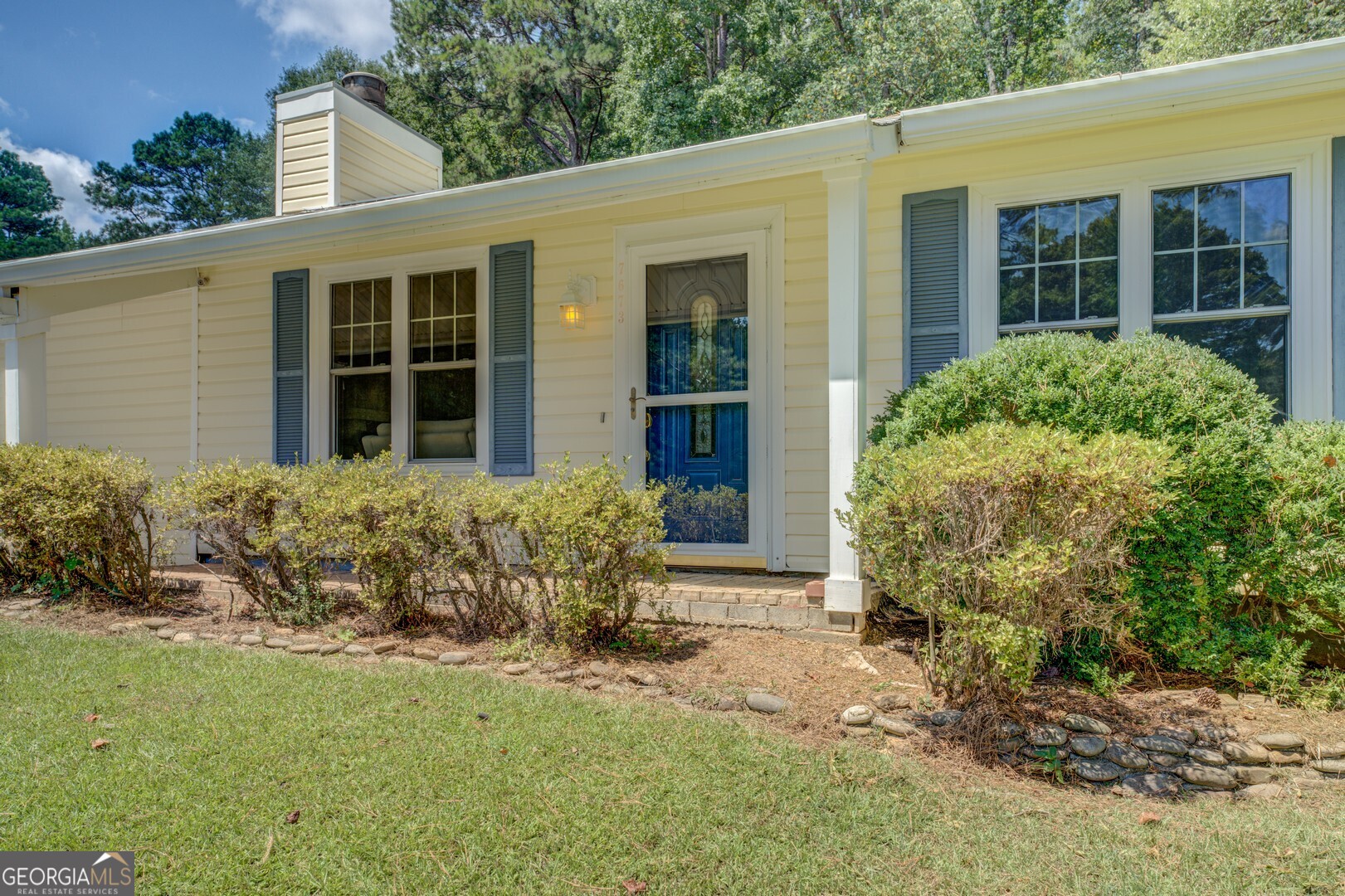 7673 Cloverdale LN