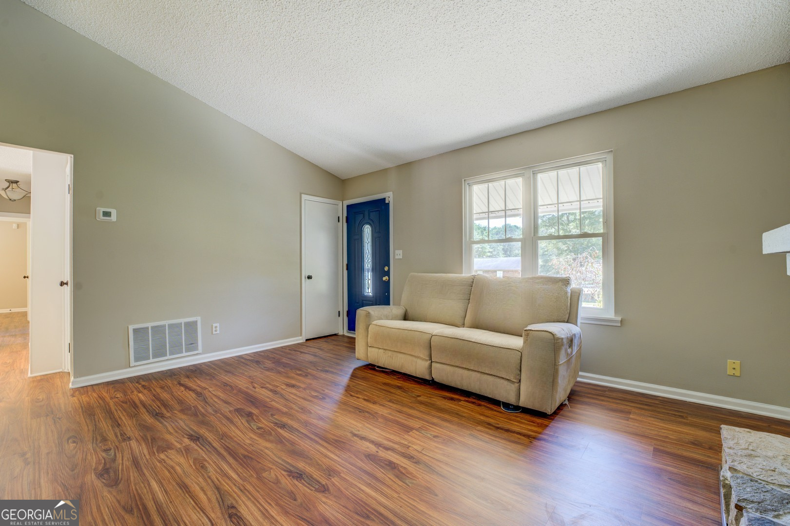 7673 Cloverdale LN
