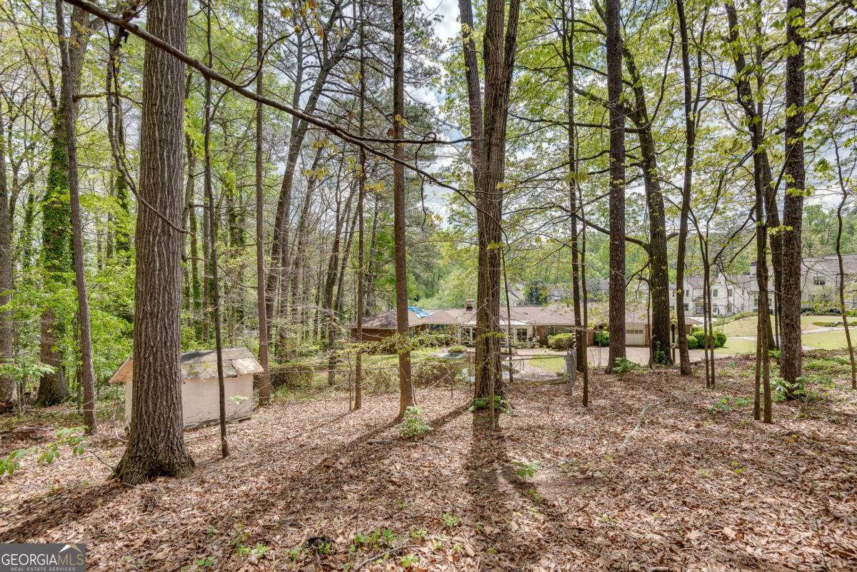 4276 Wieuca RD NE