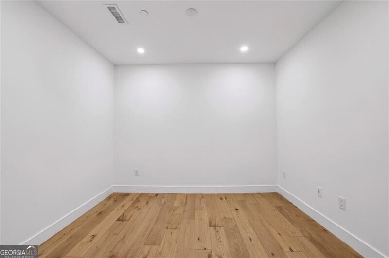 2425 Peachtree RD 501