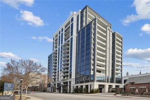 Photo of 2425 Peachtree Road #501, Atlanta, GA 30305 (MLS # 10870181)