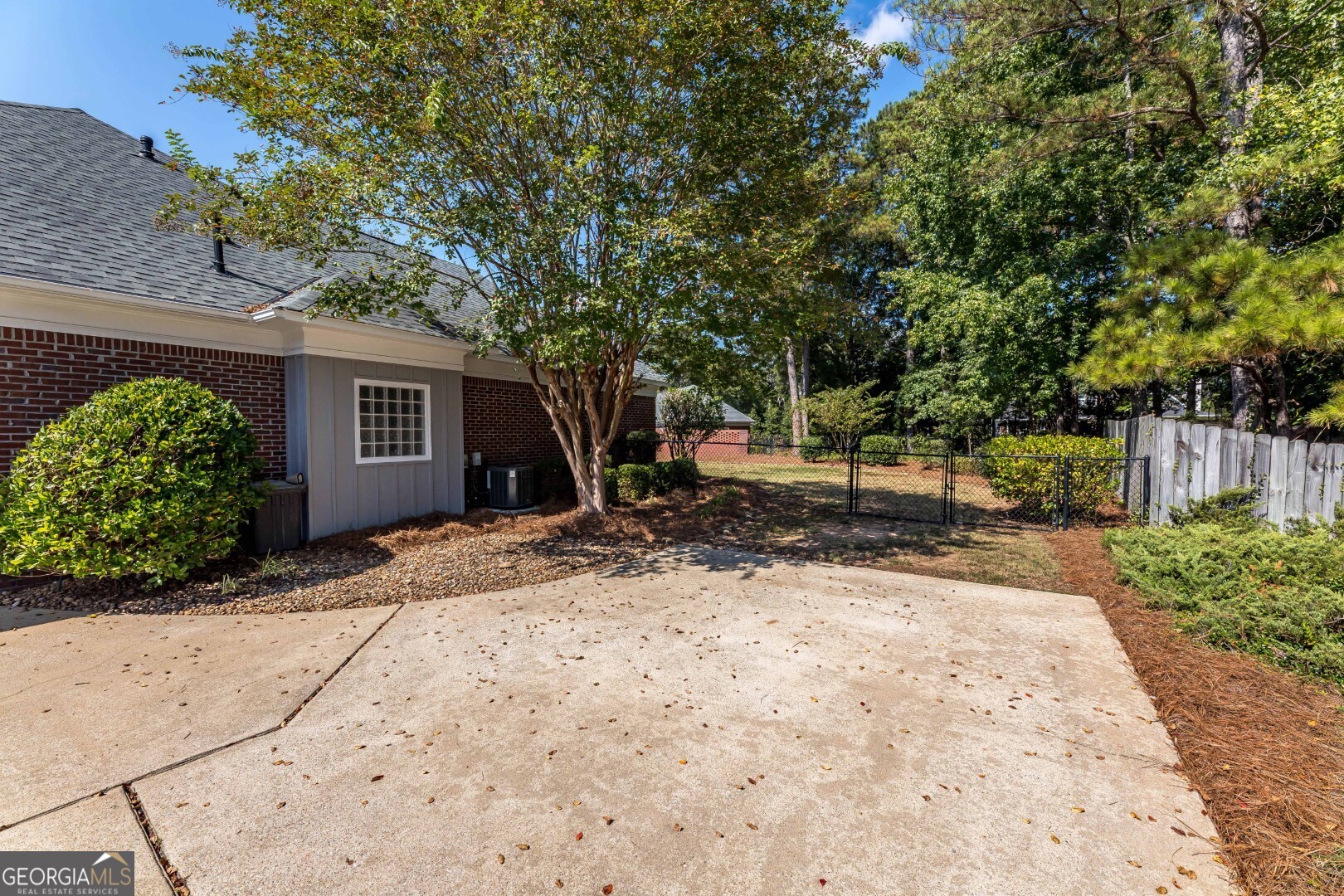 4542 Carnoustie LN