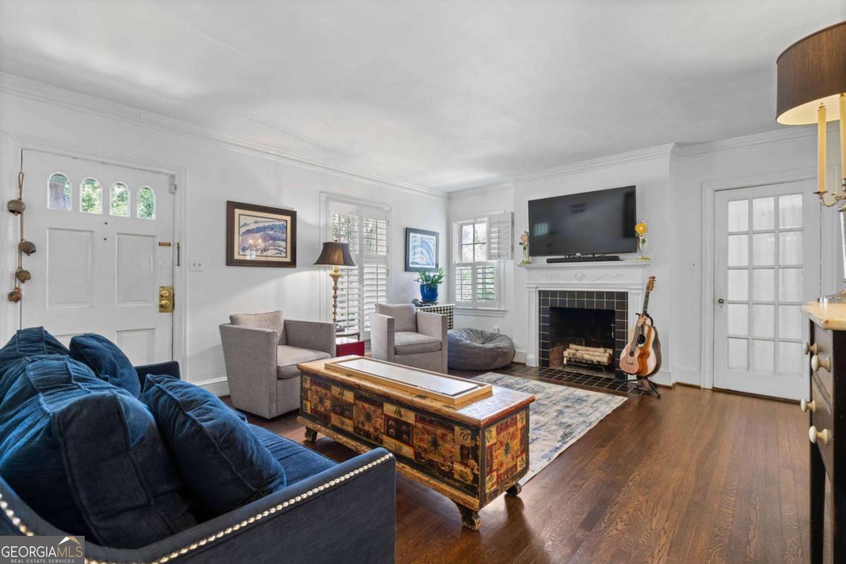 815 Ponce De Leon TER NE