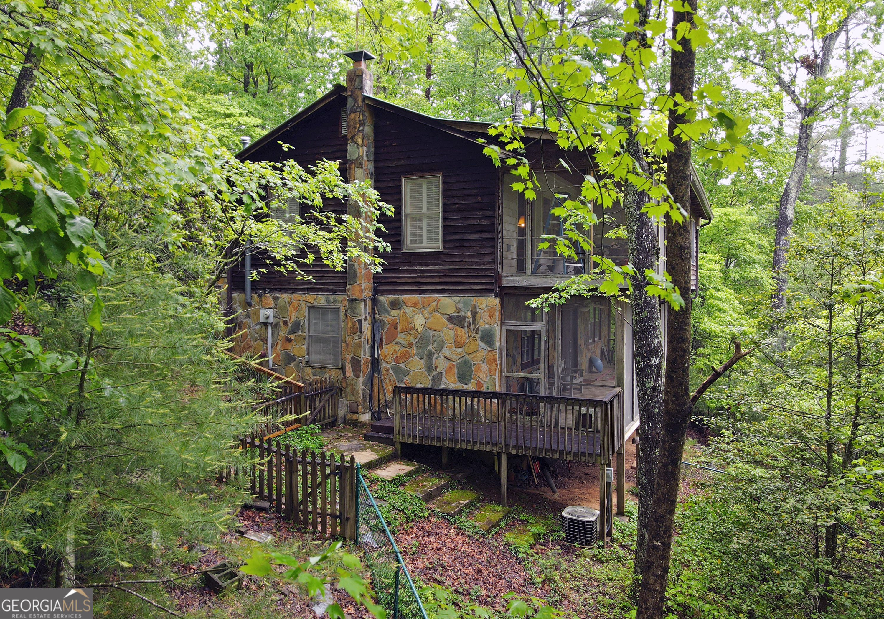 66 Pine Ridge CT