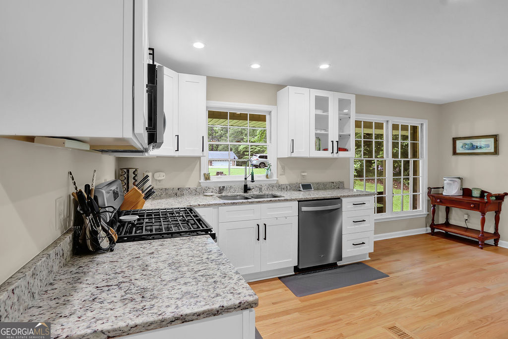 LAKE LUCERNE ESTATES - Residential