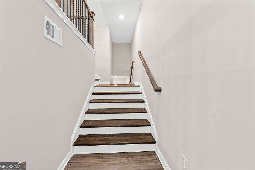 2247 Pink Hawthorn DR