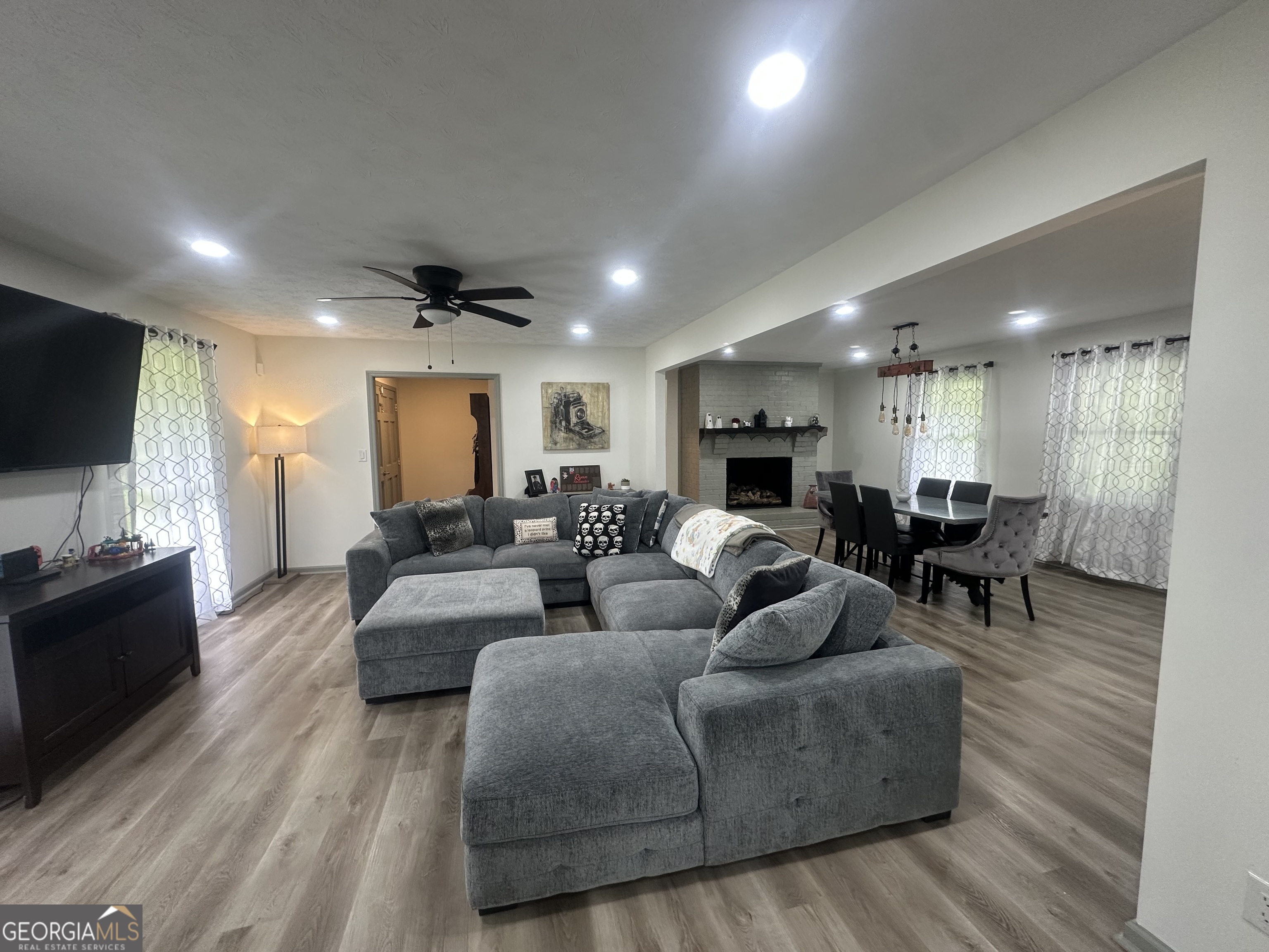 2775 Jackson RD