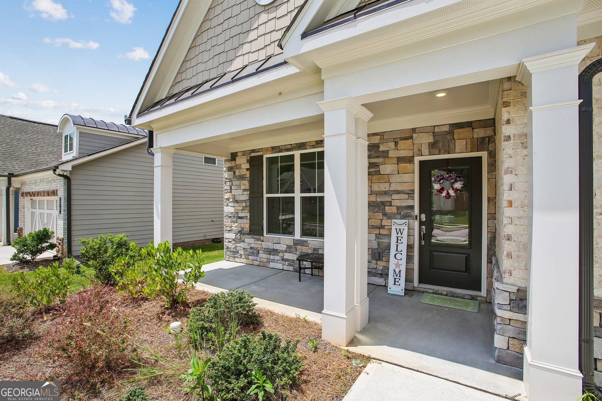 54 Airmont DR