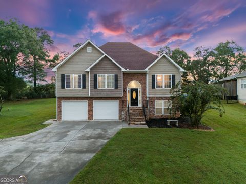 Photo of 105 Woodberry Drive SE, Calhoun, GA 30701 (MLS # 10616185)