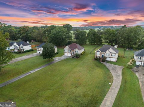 Photo of 105 Woodberry Drive SE, Calhoun, GA 30701 (MLS # 10616185)
