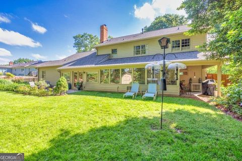 A home in Lilburn