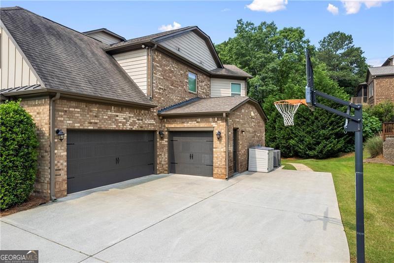 8920 Ellesmere DR