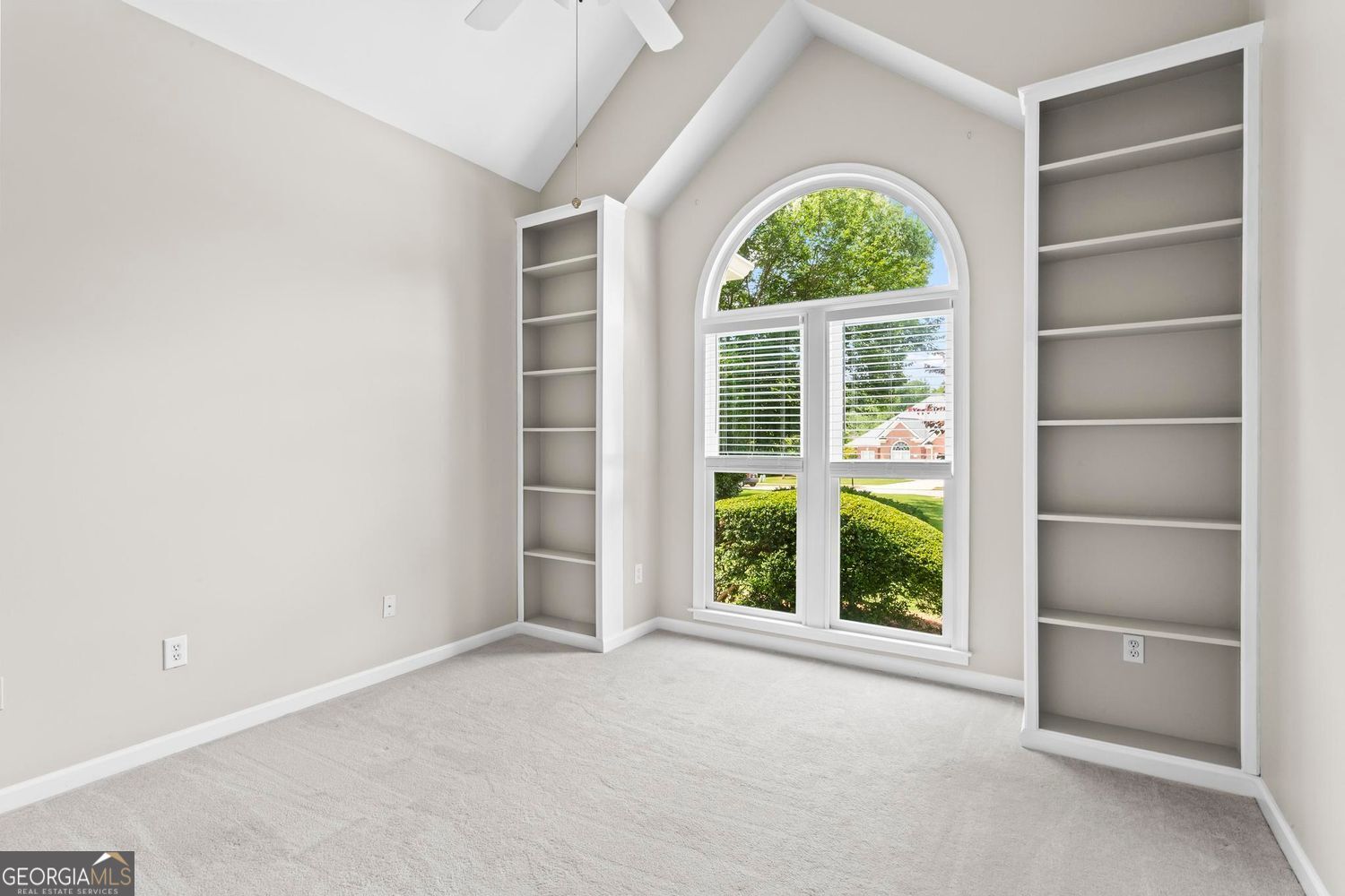 WINDWARD - Residential