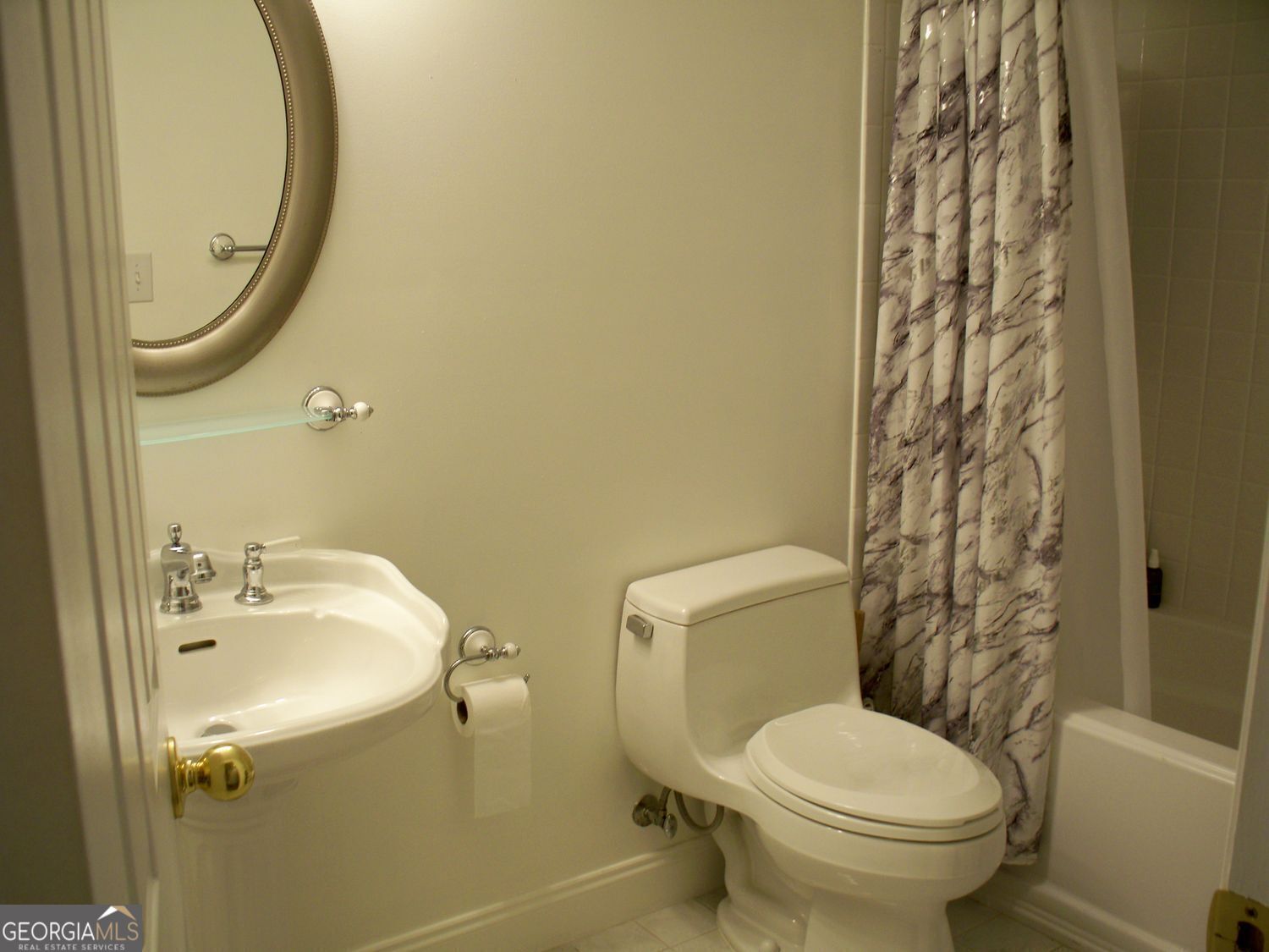 THE GATES - Residential