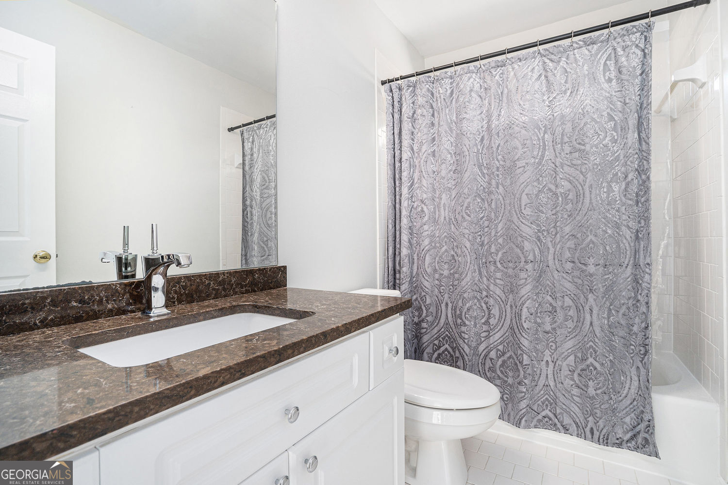 THE GATES - Residential