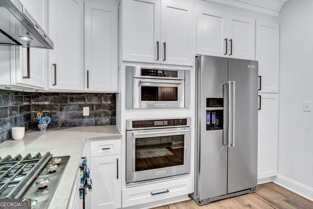 Photo of 3275 Lenox Road NE #APT 105, Atlanta, GA 30324 (MLS # 10736032)