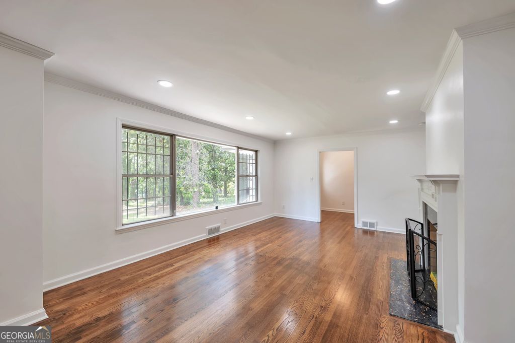 Photo of 1332 Willis Mill Road SW, Atlanta, GA 30311 (MLS # 10624637)