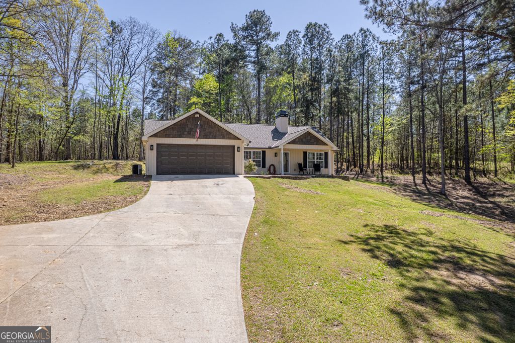 Photo of 176 Arrowhead Trail, Eatonton, GA 31024 (MLS # 10721283)