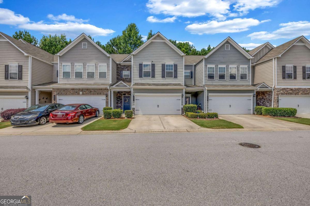 411 Crescent Woode DR