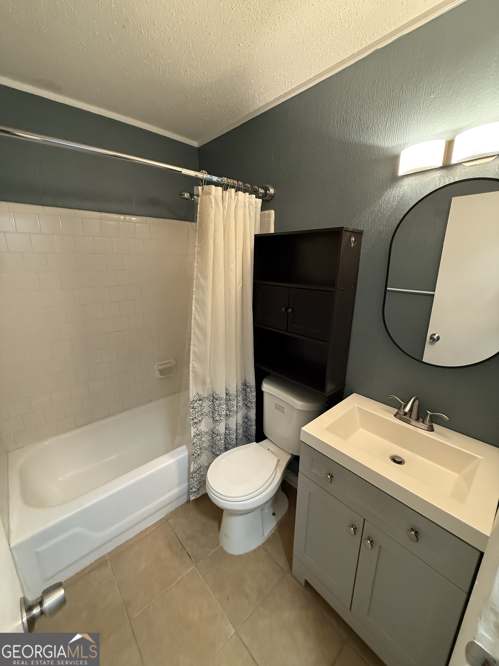 1464 COLONY EAST CIR