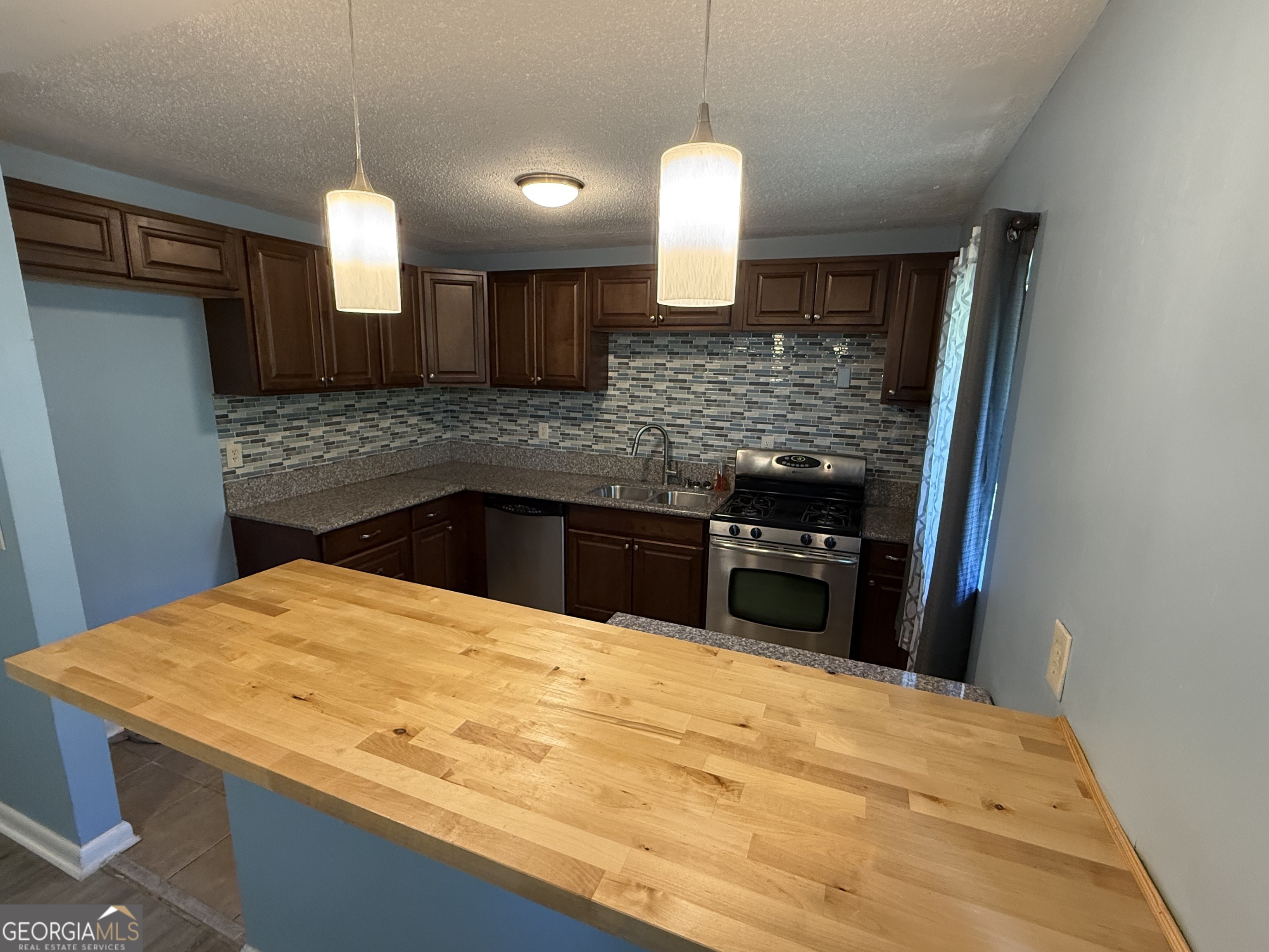 1464 COLONY EAST CIR