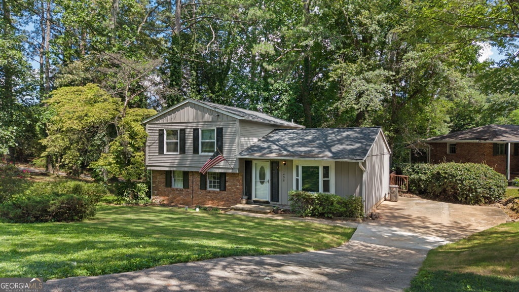 Photo of 1490 Dewberry Trail, Marietta, GA 30062 (MLS # 10788015)