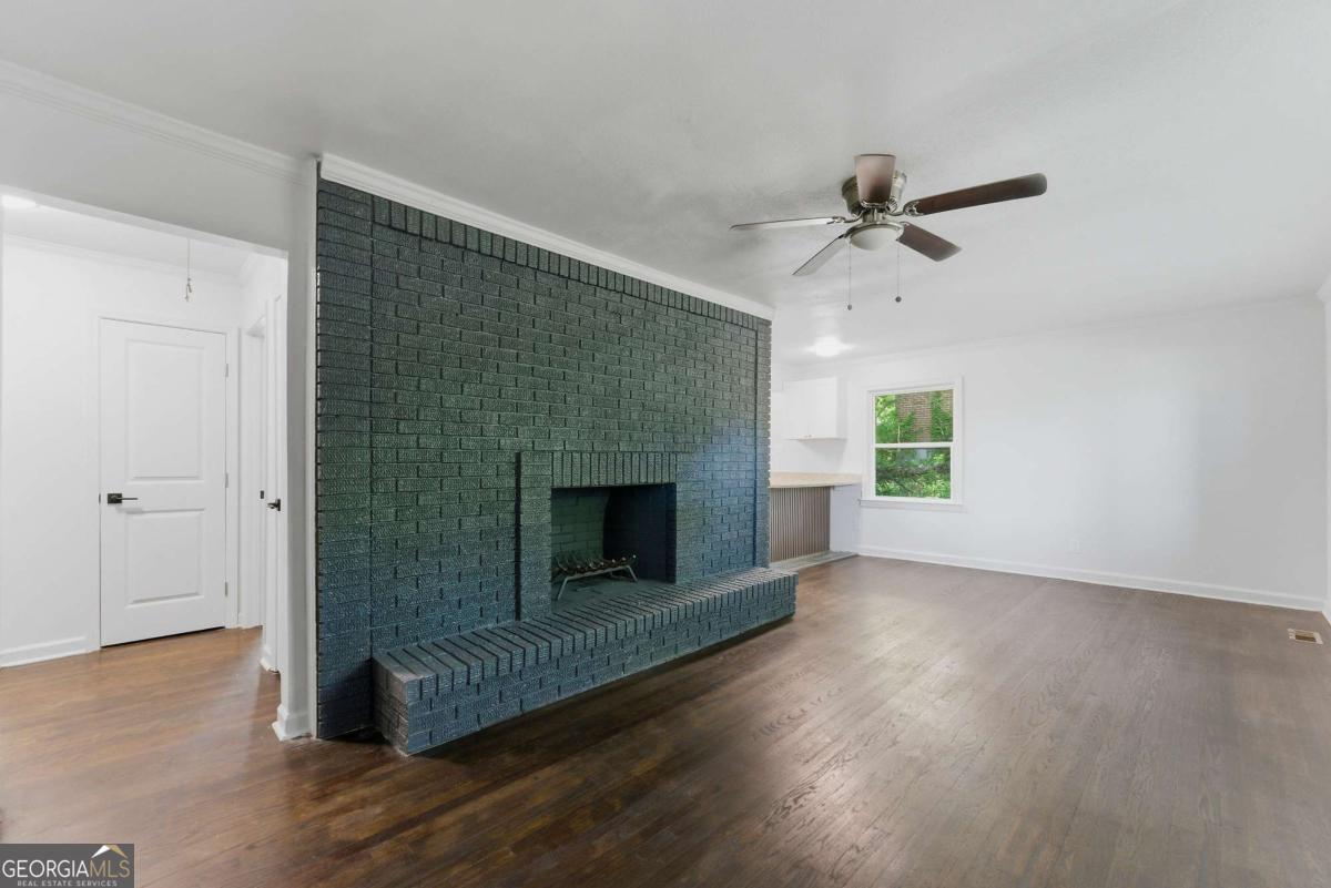 758 Dennis DR