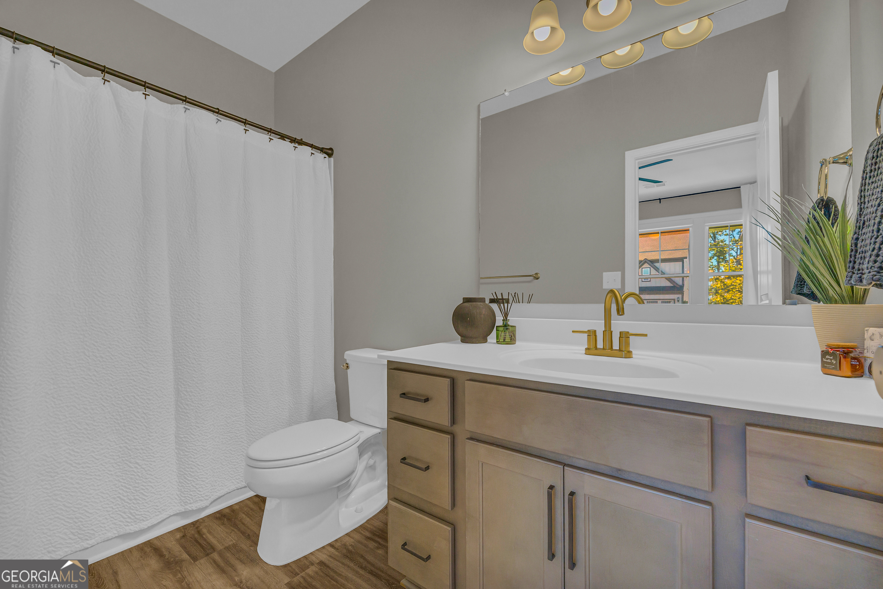 Twin Lakes - Residential