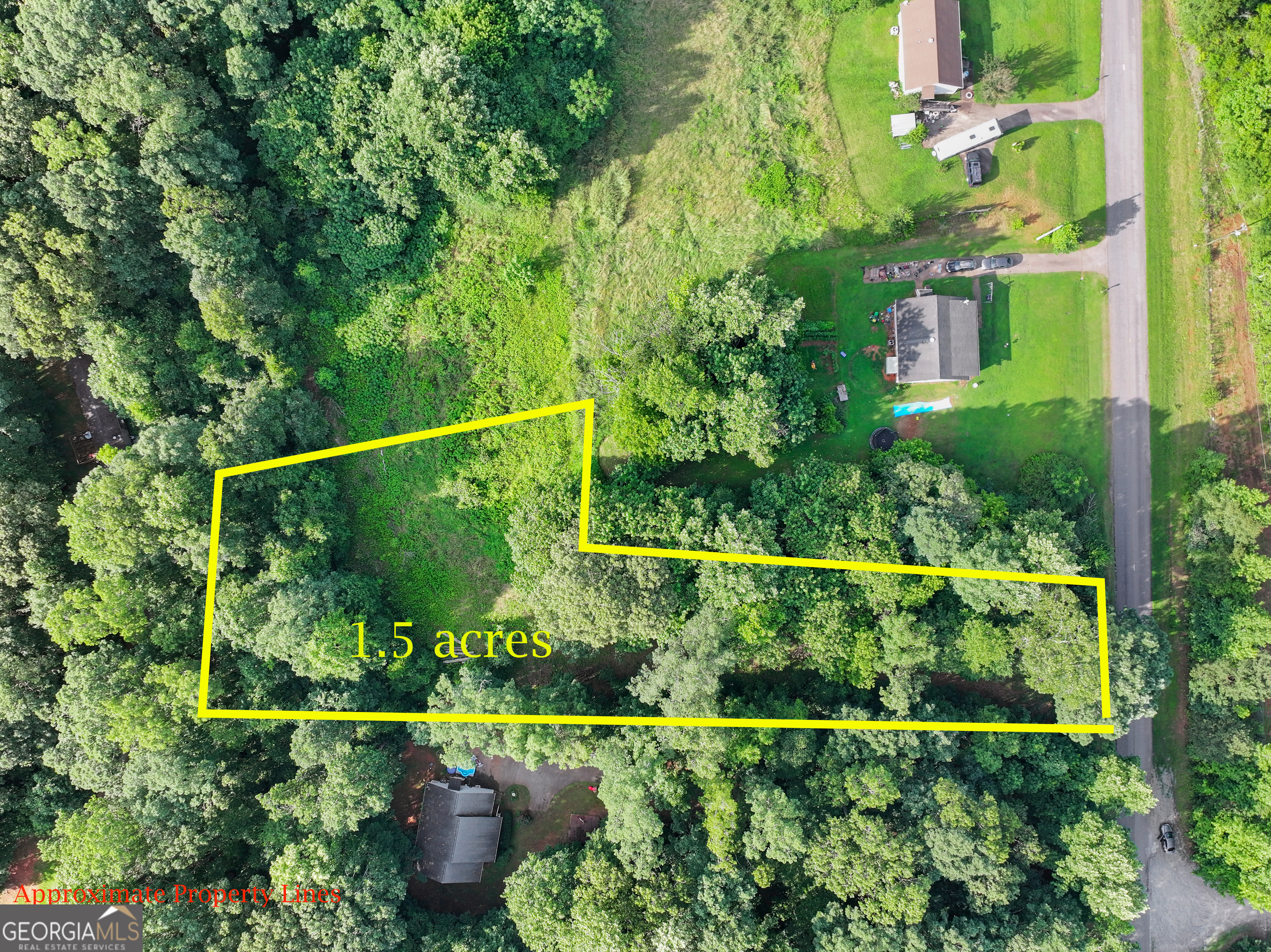 Welcome to your private piece of North Georgia countryside! This beautiful parcel is located in the peaceful, rural area of Hall County just outside Gainesville, perfect for those seeking privacy, space, or the opportunity to build their dream home. Plat available along with a previous soil test. 1.5 acres close to schools, highway, parks and shopping.