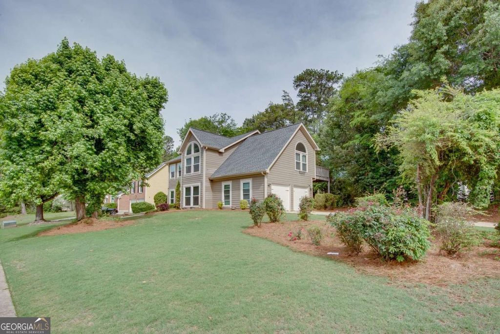 Photo of 483 Mountain Oaks Parkway, Stone Mountain, GA 30087 (MLS # 10761407)
