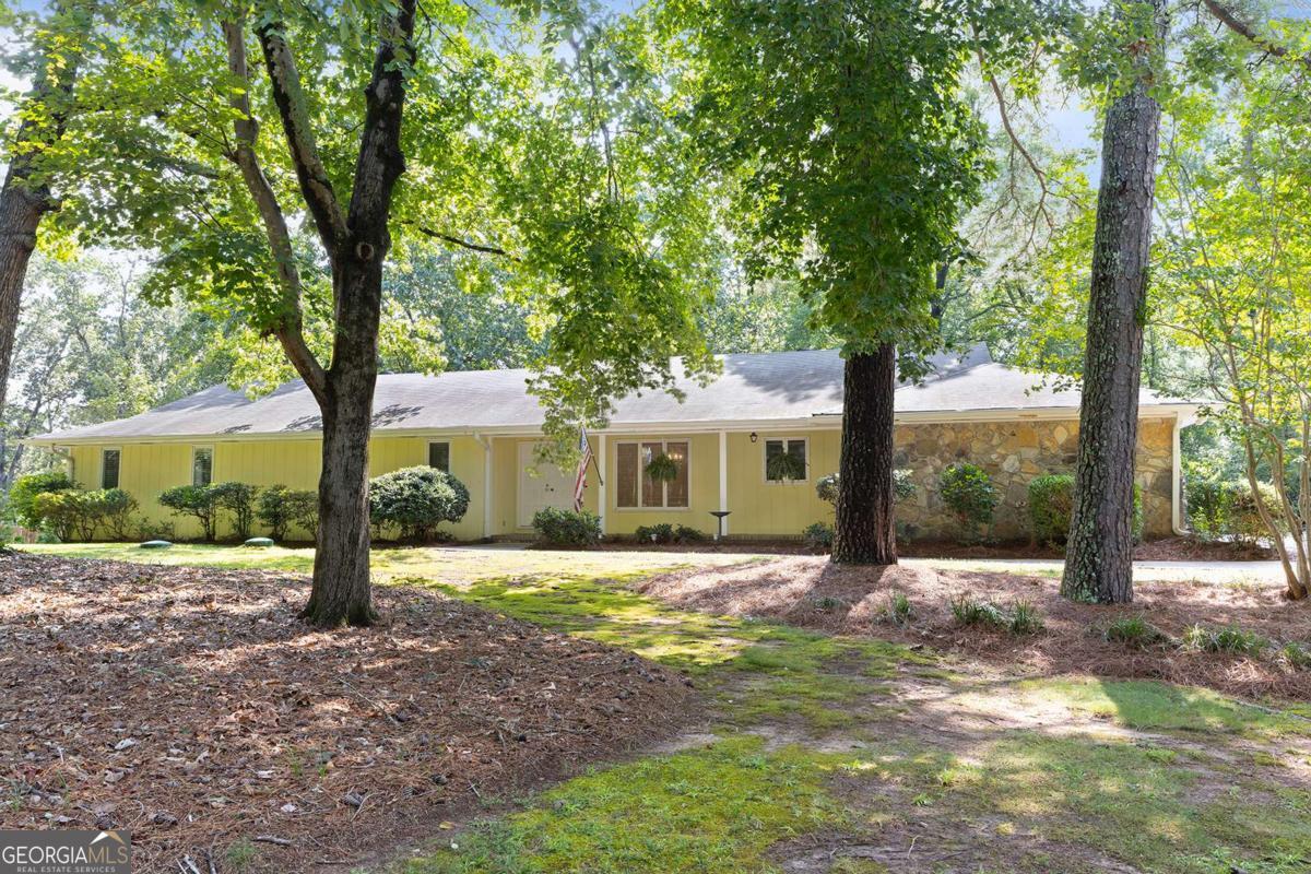 905 Hunterhill DR