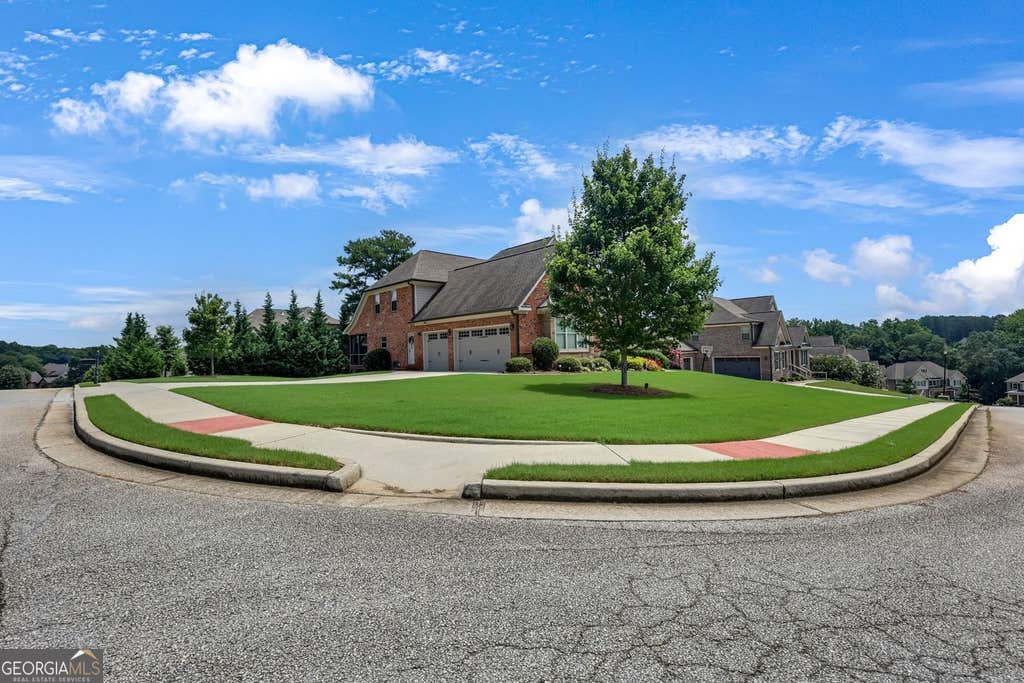 Photo of 878 Heritage Lake Way, Grayson, GA 30017 (MLS # 10813266)